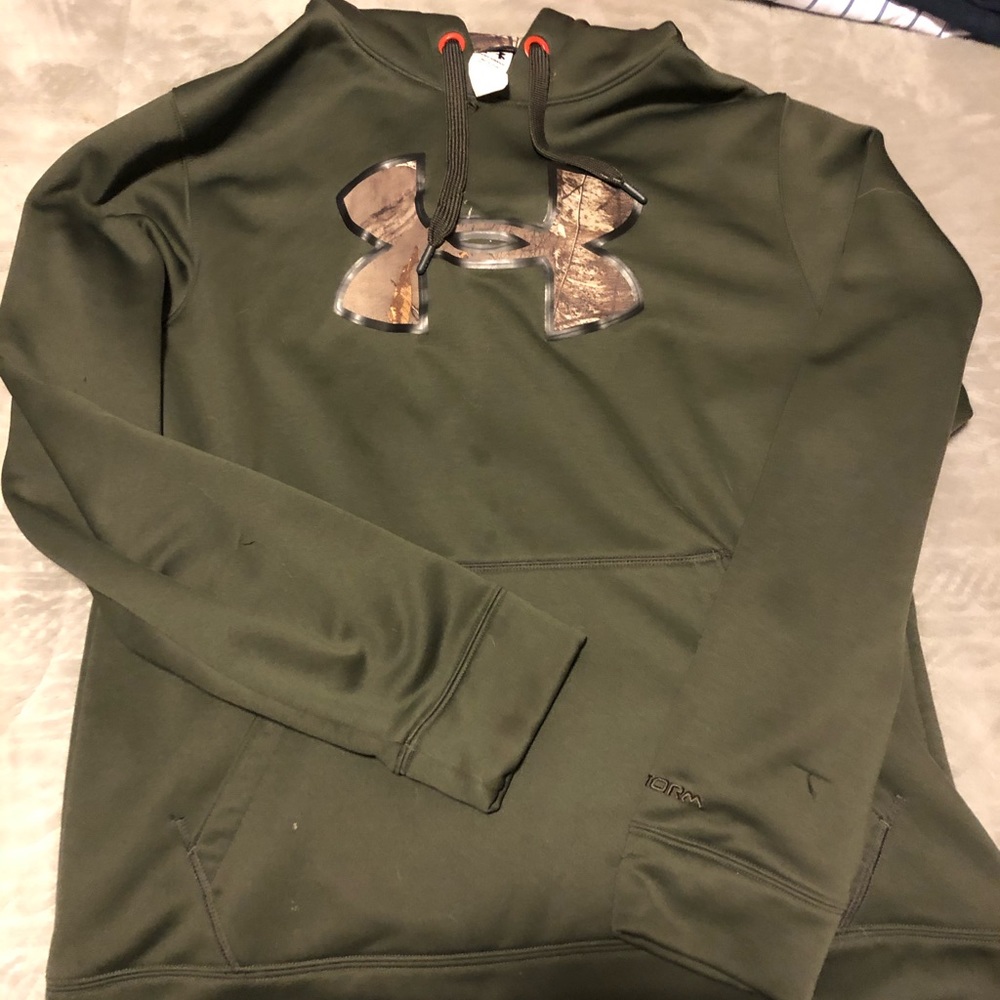 Under Armour hoodie